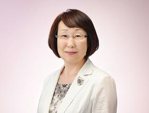看護局長 川野 恵智子 看護局長 川野 恵智子
